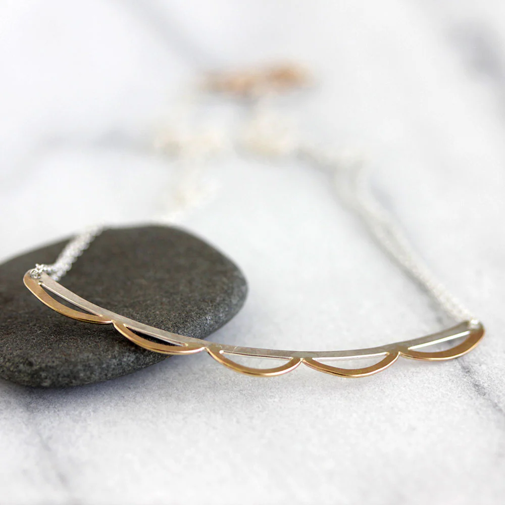 Scalloped Bar Necklace - Image 4