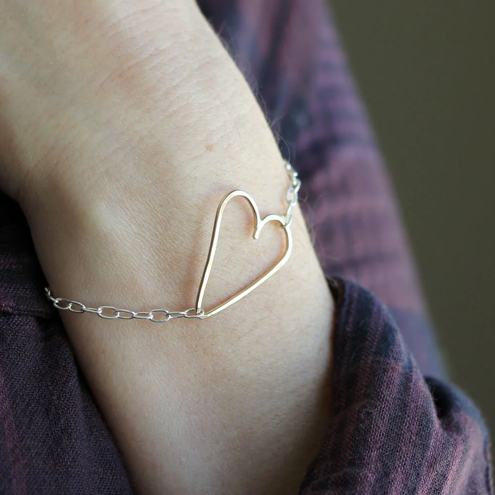 Simple Heart Bracelet - Image 4